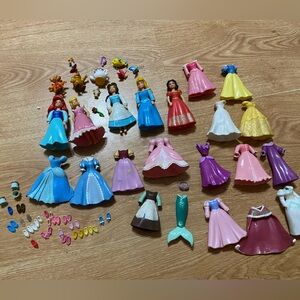 ❤️3/50 Disney Princess Dress-Up polly pocket Set